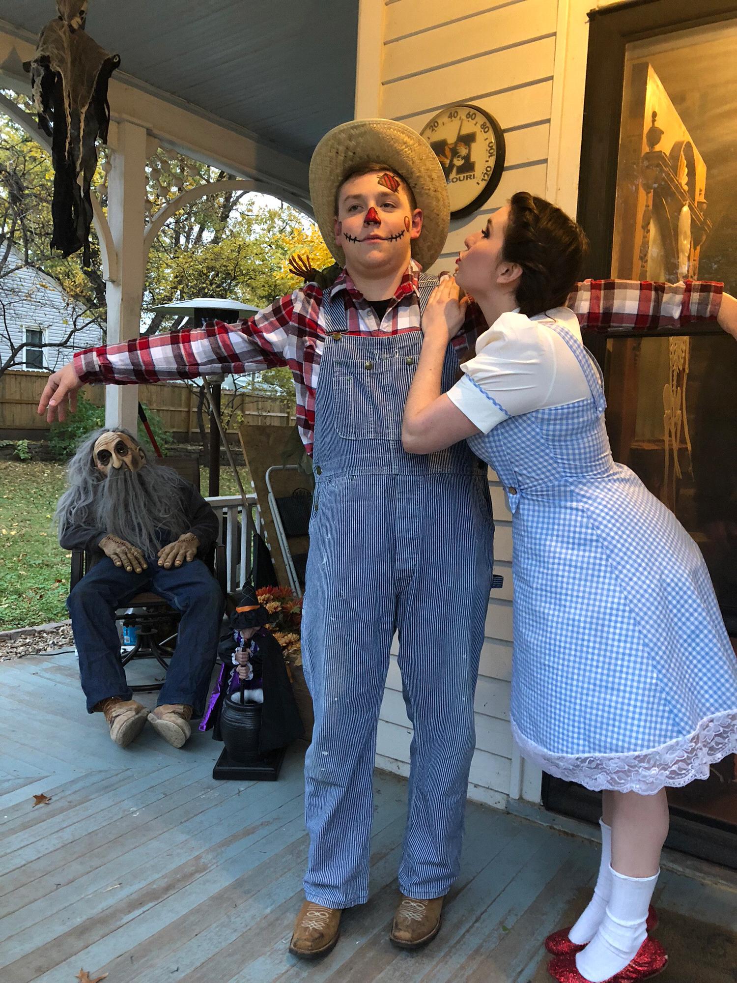Dorothy and her scarecrow! #October2018