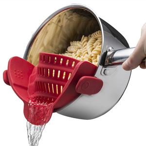 Kitchen Gizmo Snap N Strain Strainer, Clip On Silicone Colander, Fits all Pots and Bowls - Red