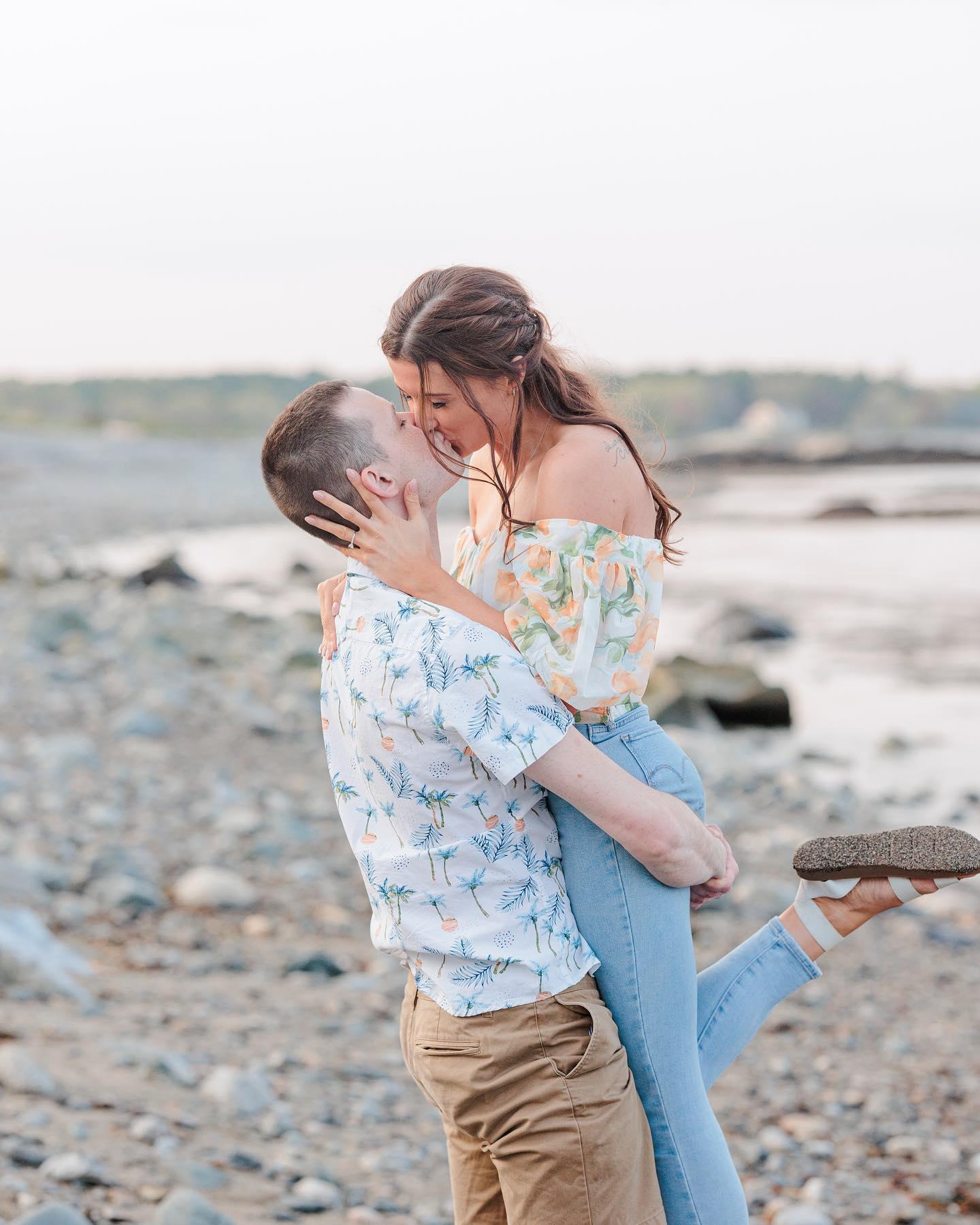The Wedding Website of Alexis Ryzewic and Roman Ringutchi