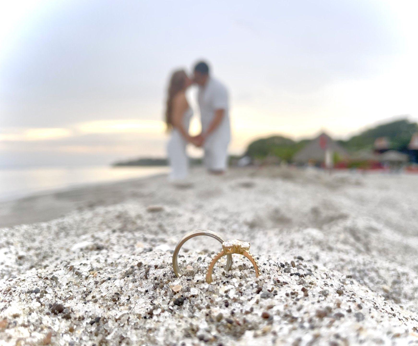 The Wedding Website of Sarahi V- L and Christian S- S