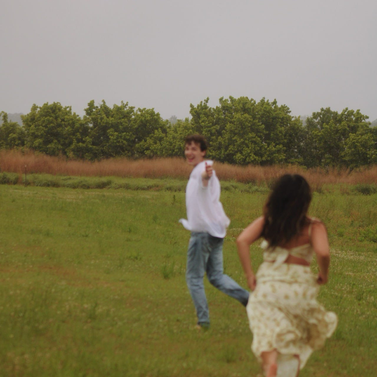 Couple’s photoshoot in the rain