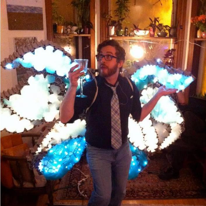 Mike in the same wings, and a better shot!