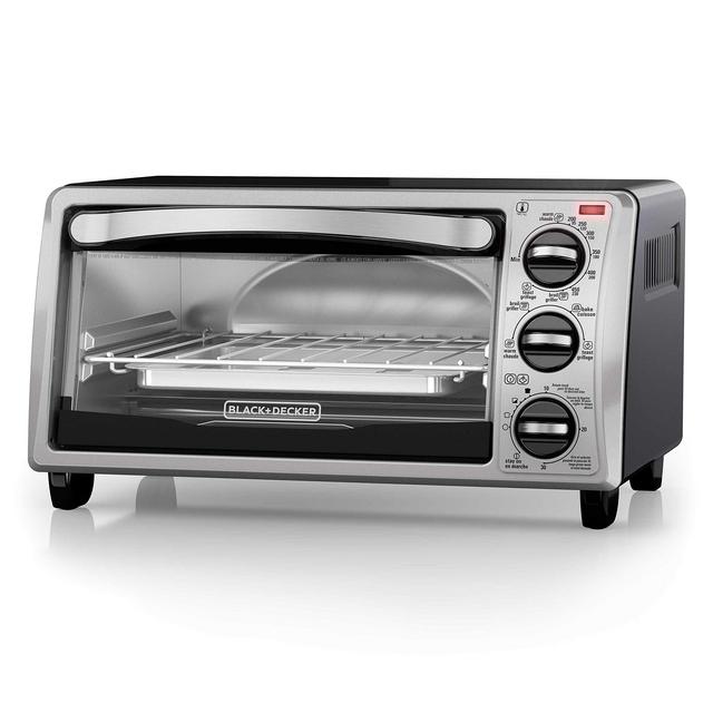 Black and Decker TO1313SBD 4-Slice Toaster Oven, Black