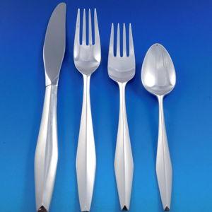 Diamond by Reed and Barton Sterling Silver Flatware Set Service 51 pieces Modern