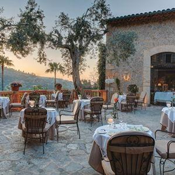 Honeymoon Fund: Mallorca, Paris & Madrid