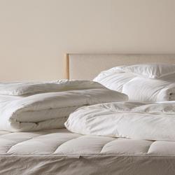 Parachute Hypoallergenic Down Alternative Duvet Insert