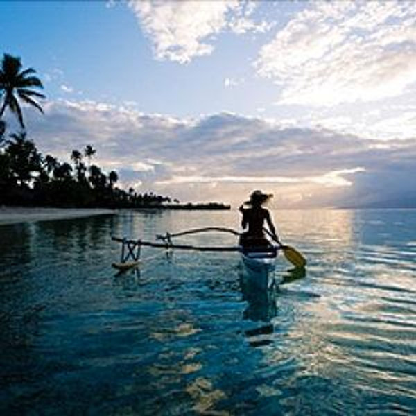 Honeymoon fund — Paddling in Tahiti