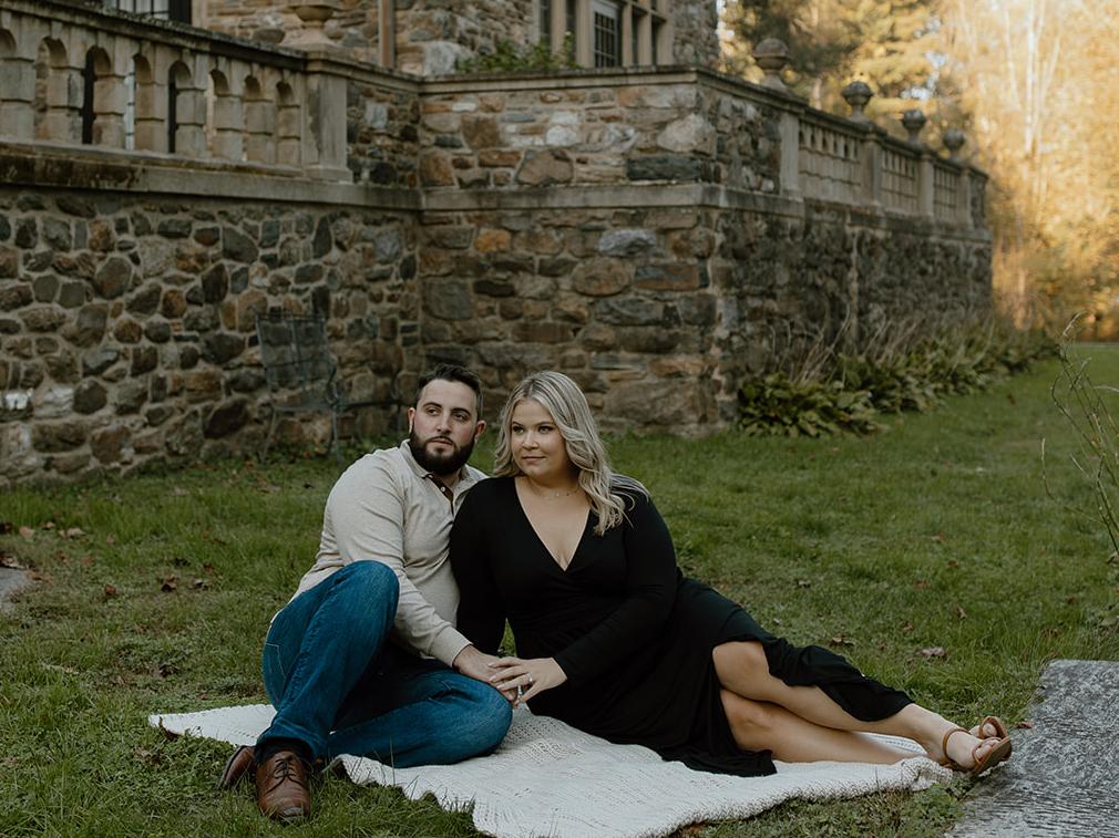 The Wedding Website of Nicole Geyer and Zachary Manwiller