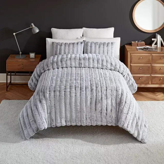 UGG® Canyon 3-Piece King Duvet Cover Set in Charcoal