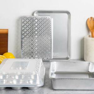 Nordic Ware Naturals® Bakeware 5 Piece Bake & Store Set