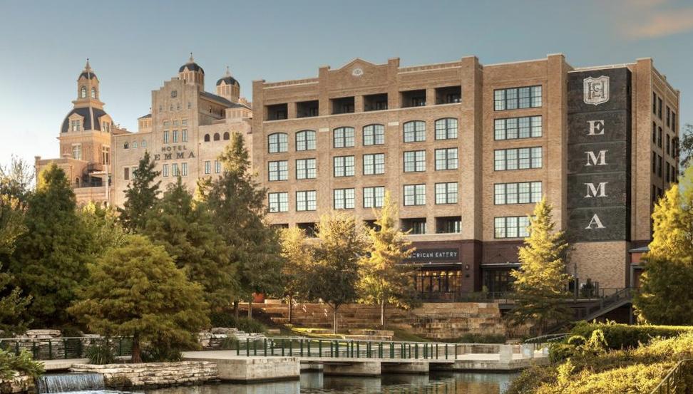 The Wedding Website of Linda Lotz and Richard Cook