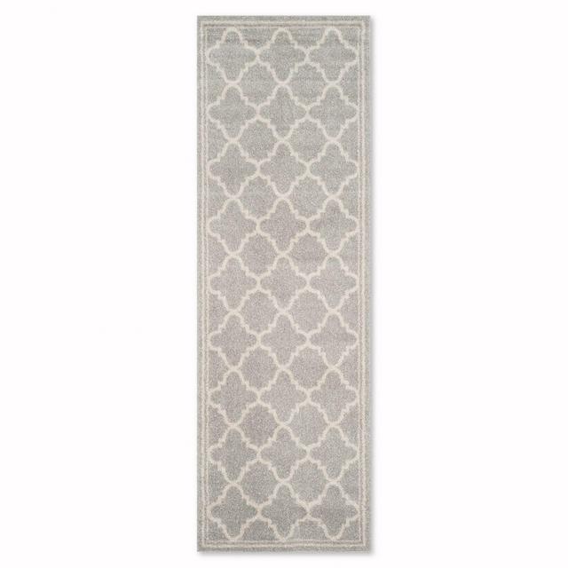 Safavieh Amherst Quine 2-Foot 3-Inch x 7-Foot Indoor/Outdoor Area Rug in Light Grey