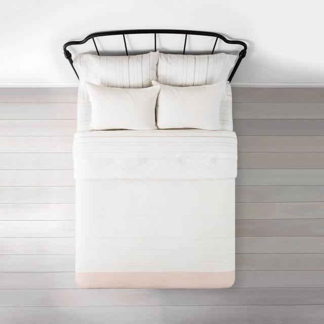 Twin Solid Comforter Set Sour Cream with Dusty Pink Border - Hearth & Hand™ with Magnolia