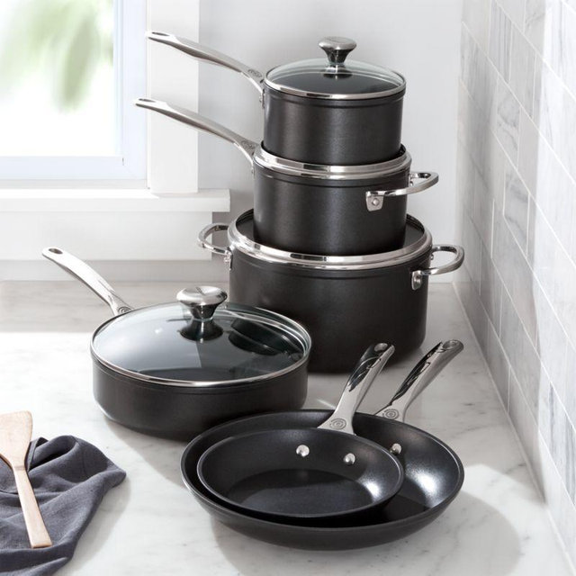 Le Creuset ® 10-Piece Toughened Nonstick Cookware Set