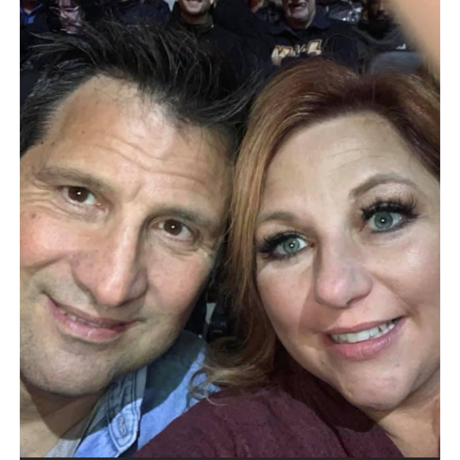 Couples that concert with KISS stay in BLISS!