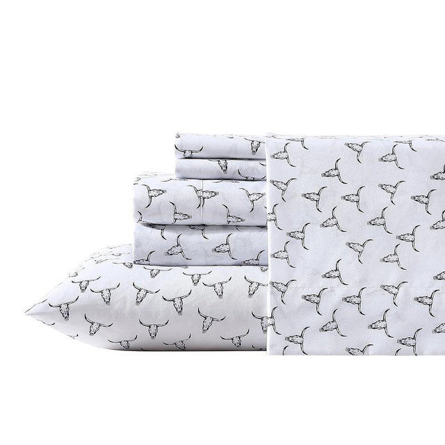 Wrangler - Queen Size Sheet Set, Ultra-Soft & Wrinkle-Resistant Bedding for Year Round Comfort, Deep Pockets, Bed Sheets with Matching Fitted Sheet & Pillowcases (Steer Skulls Black)