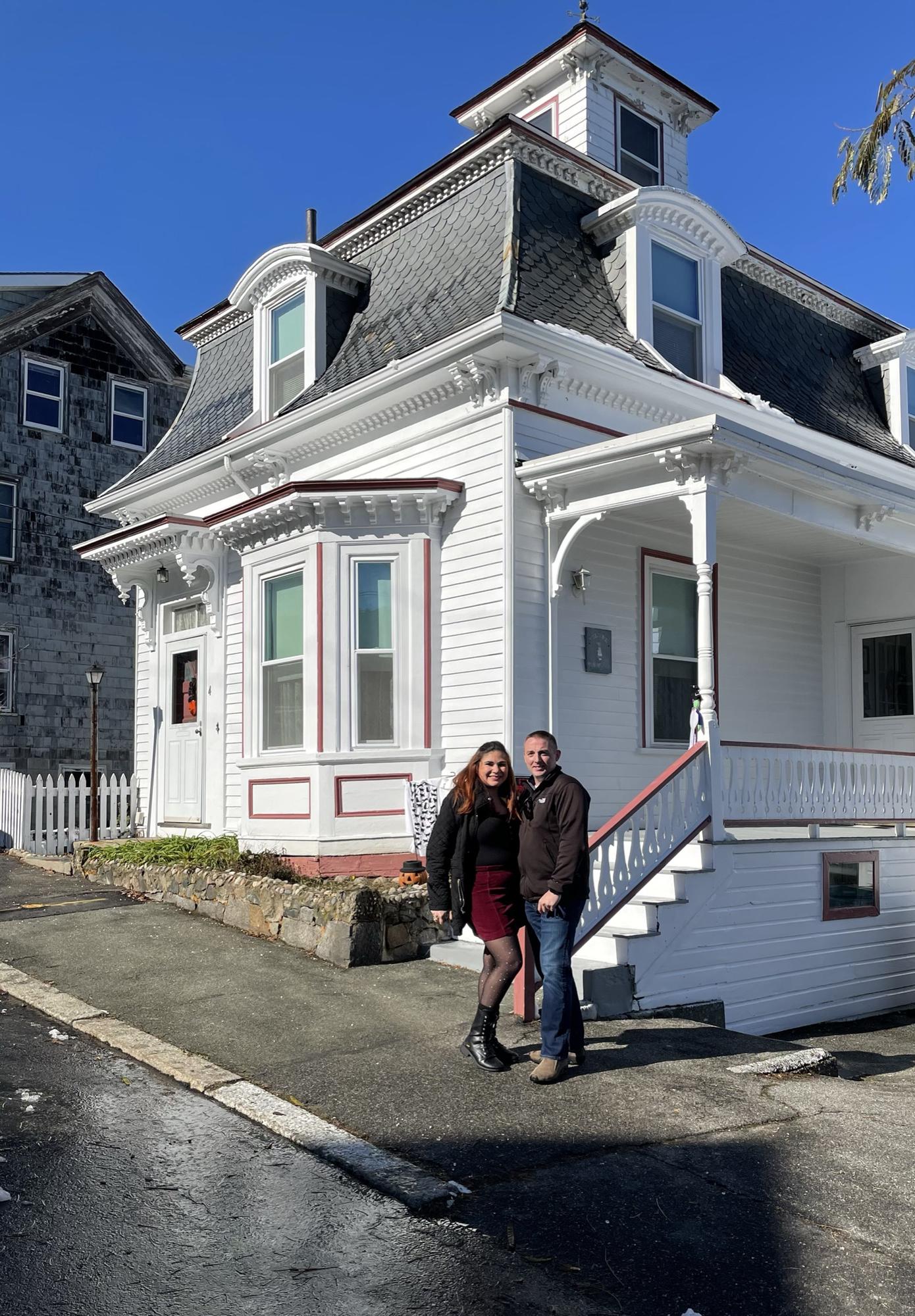Hocus Pocus is one our favorite movies, so we went to Salem together for the 1st time on Halloween.