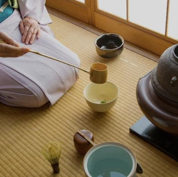 🍵 Kimono & Tea Ceremony