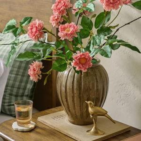 Callum Ribbed Vase