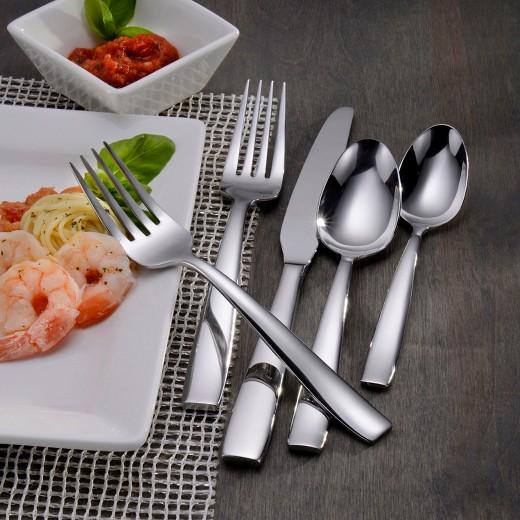 Oneida Metra 20-pc. Flatware Set
