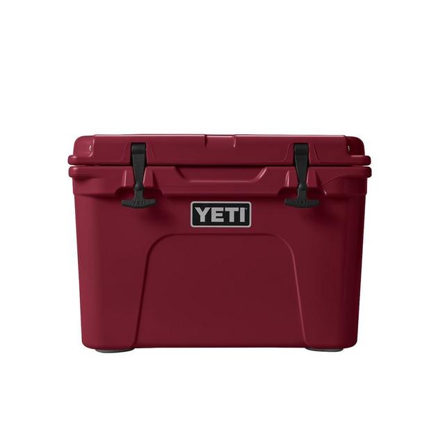 YETI Tundra Cooler 35, Harvest Red