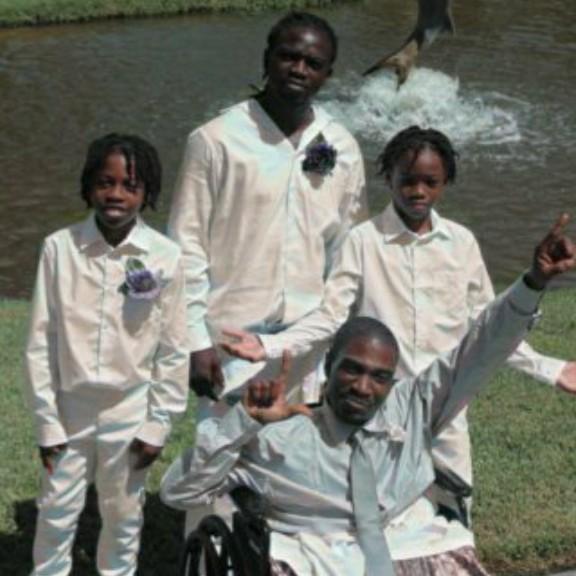 We can't forget about the men. My husband in the background, my sons and brother in law in the front. We Ready!