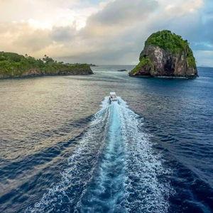 St. Vincent Southern Hike and Snorkel Experience