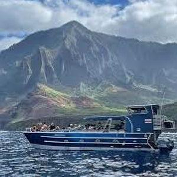 Honeymoon Na Pali Coast Boat Tour