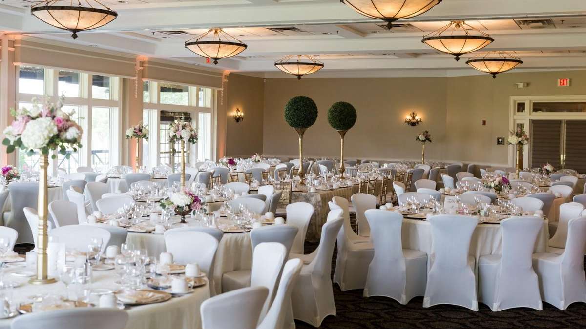 Minneapolis Golf Club | Wedding Venues | Cost, Reviews & Photos | Zola