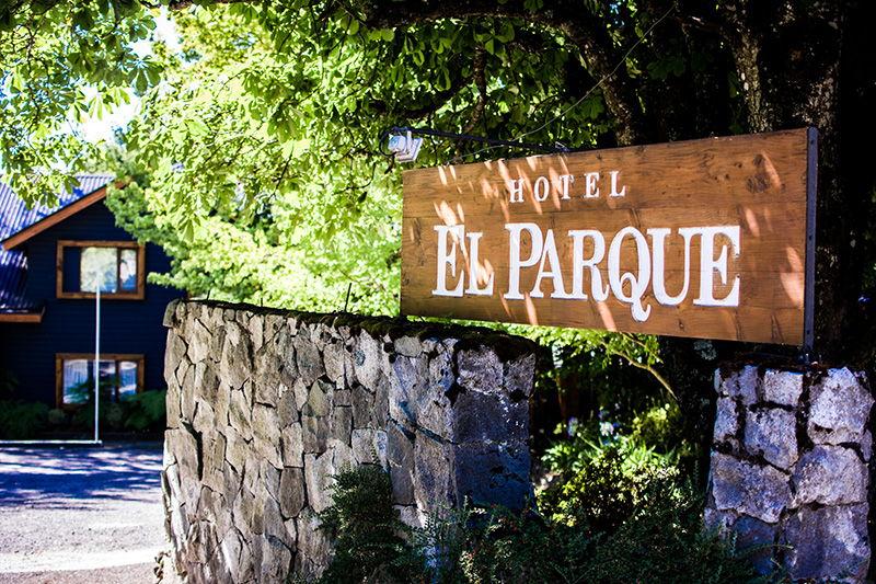 The Wedding Website of Martina Suazo and James York