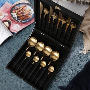 Luxe™ Black - Silverware Set
