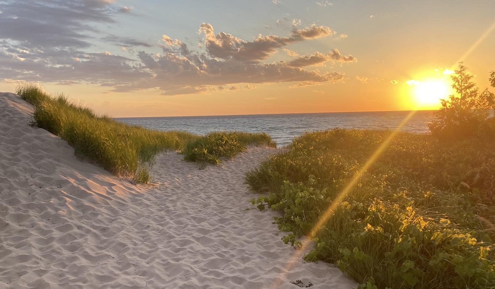 The Wedding Website of Danny Nesburg and Allie Dyer