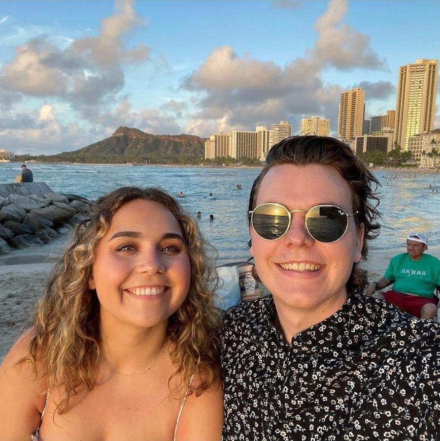 Walker surprised Charli with a vacation to Hawaii! With only 1 hour to pack and leave!