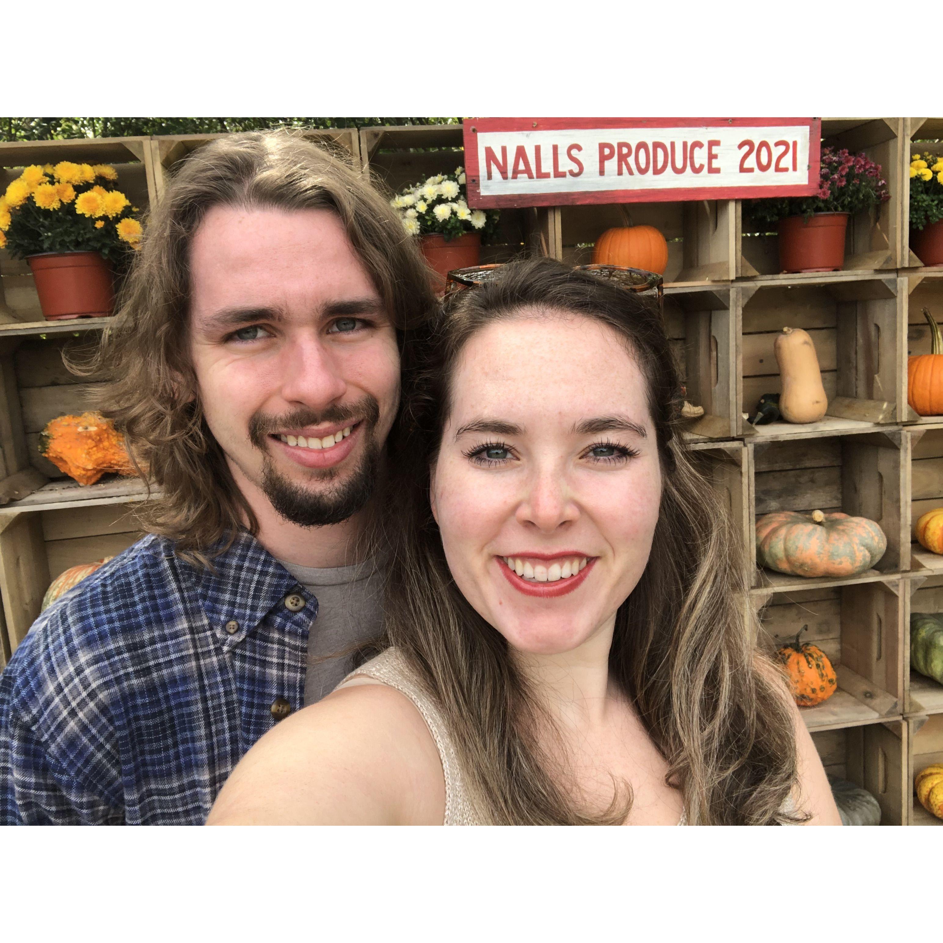 Olivia and Vince getting pumpkins for Halloween at Nalls Produce in Virginia in 2021.