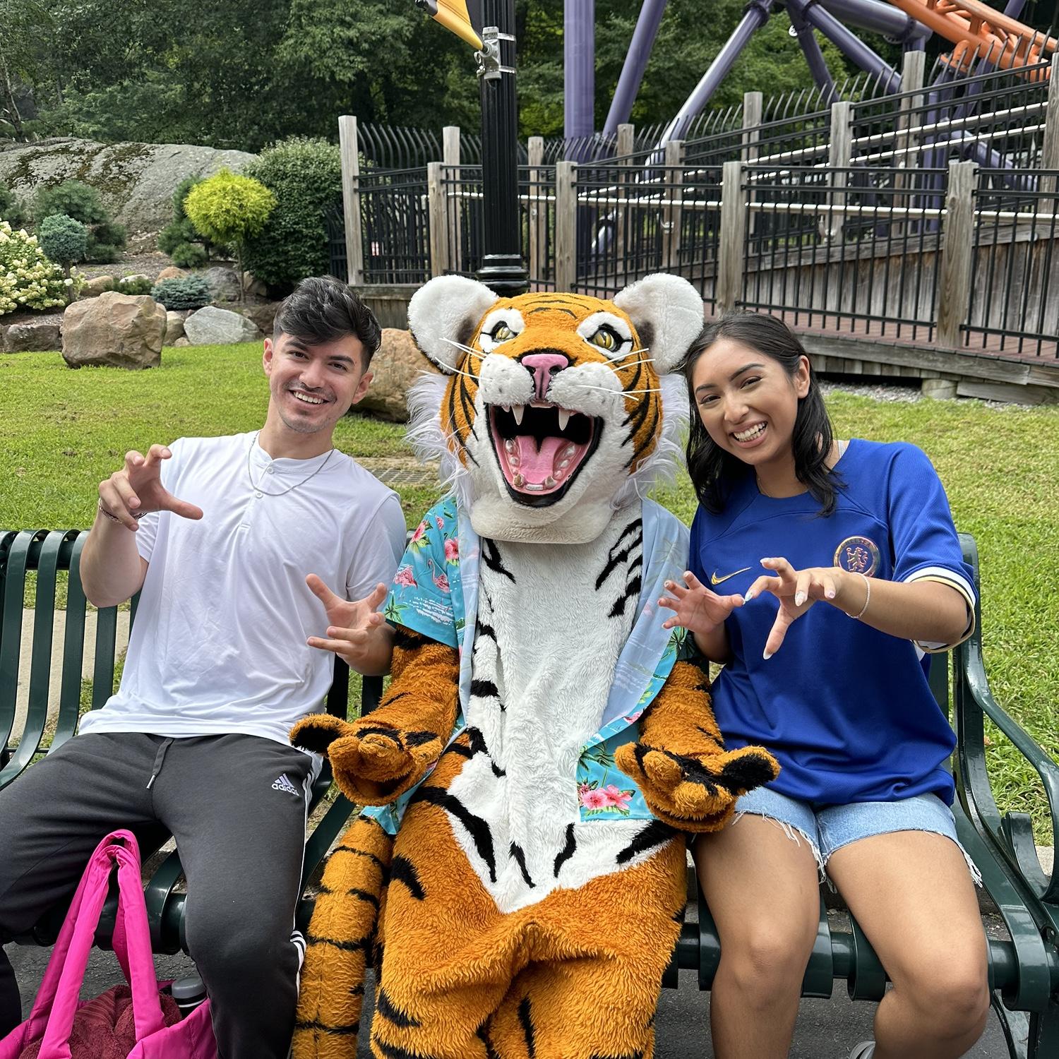 Lake compounce!