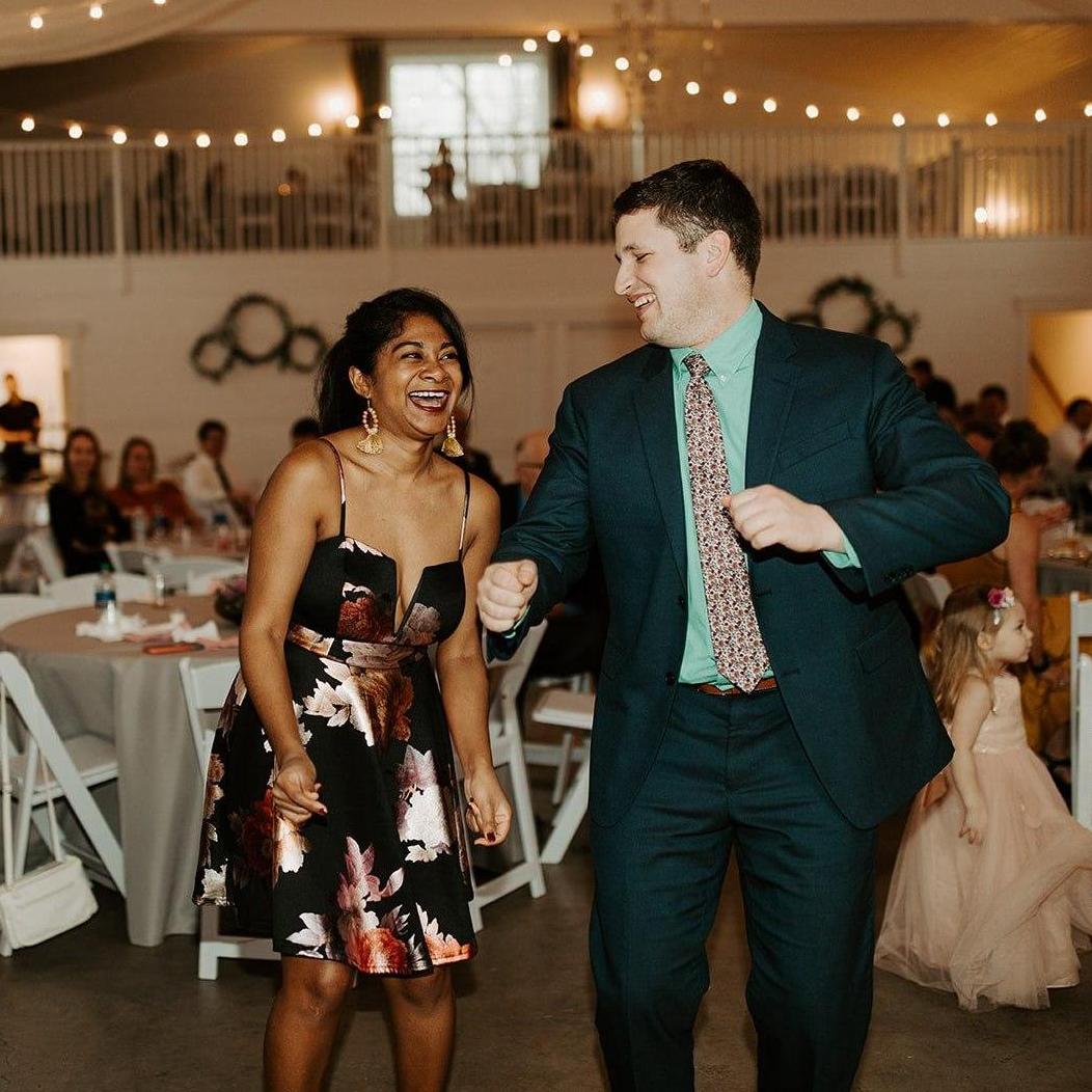 At every wedding we go to, you can catch us on the dance floor. We can't wait to dance the night away with you after we say "I do!"
Matt & Audrey's wedding: March 2020