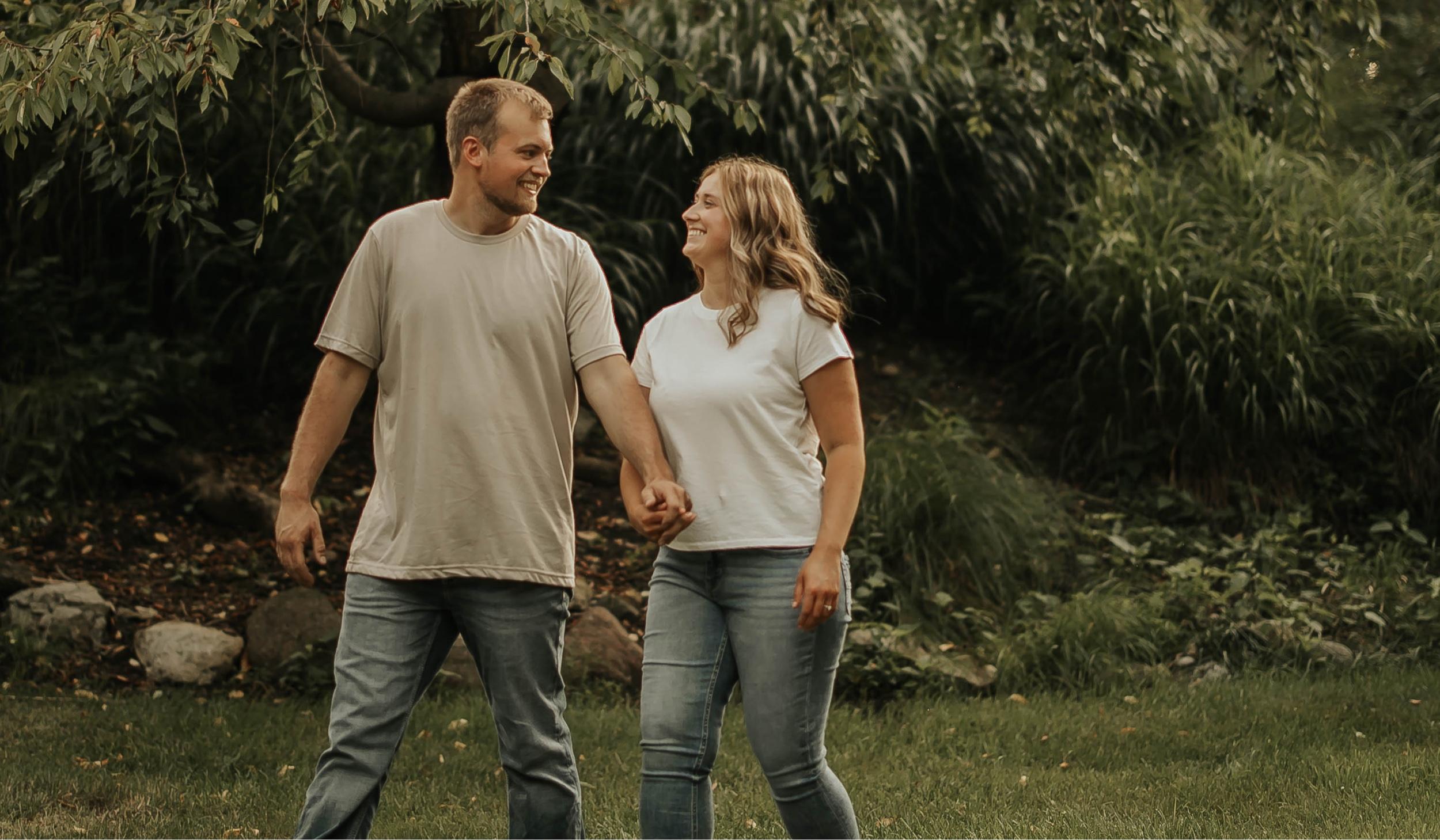 The Wedding Website of Leslie Dickinson and Jakob Curl