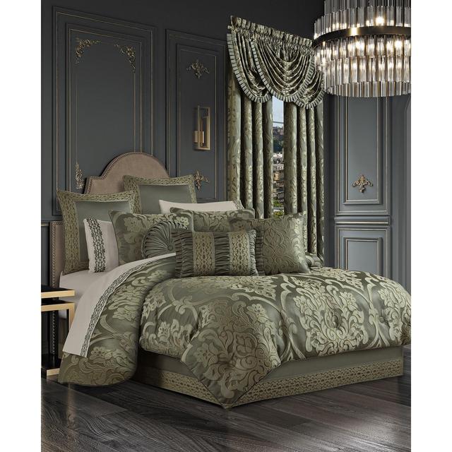 J Queen New York Santino 4-Pc. Comforter Set, Queen