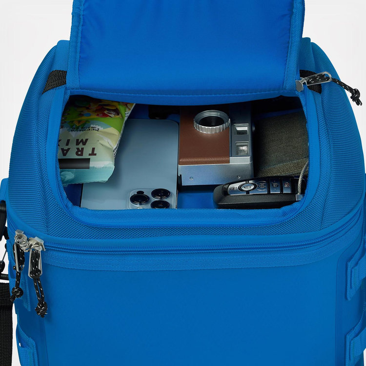 Coleman, Pro 16-Can Soft Cooler | Zola