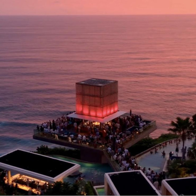 Savaya pool lounges (#9 club in world)