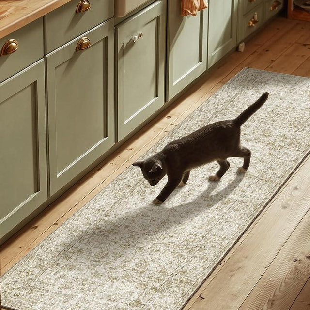 Washable Kitchen Rug Runners for Hallways: 2'6"x8' Bedroom Runner Rug Non Slip Low-Pile Stain Resistant Soft Carpet Runner for Indoor Entryway Hallways Kitchen Laundry Room Beside Farmhouse