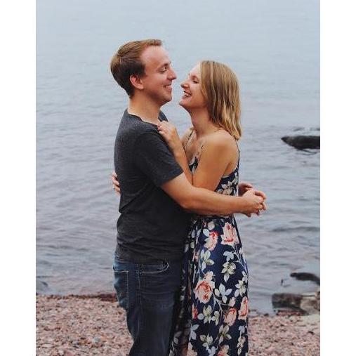 An engagement session with Katie, Amanda's cousin (and bridesmaid!) was perfect! We just stopped taking pictures when the first rain drops fell on the beach. We are grateful for her eye for pictures!