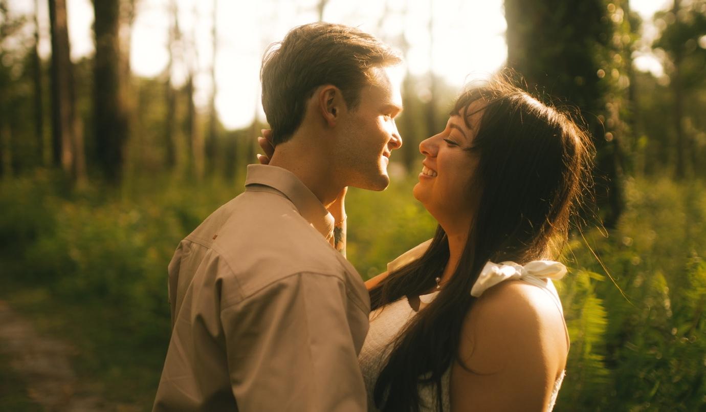 The Wedding Website of Yasmin Ann Breckenridge and Hudson Grant Holmes