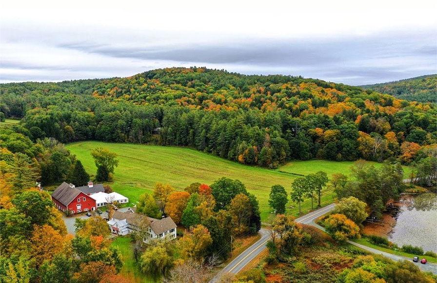 The Wedding Website of Marcela Casallas and Darren Colby