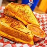 Cheesie's Pub & Grub - Lakeview
