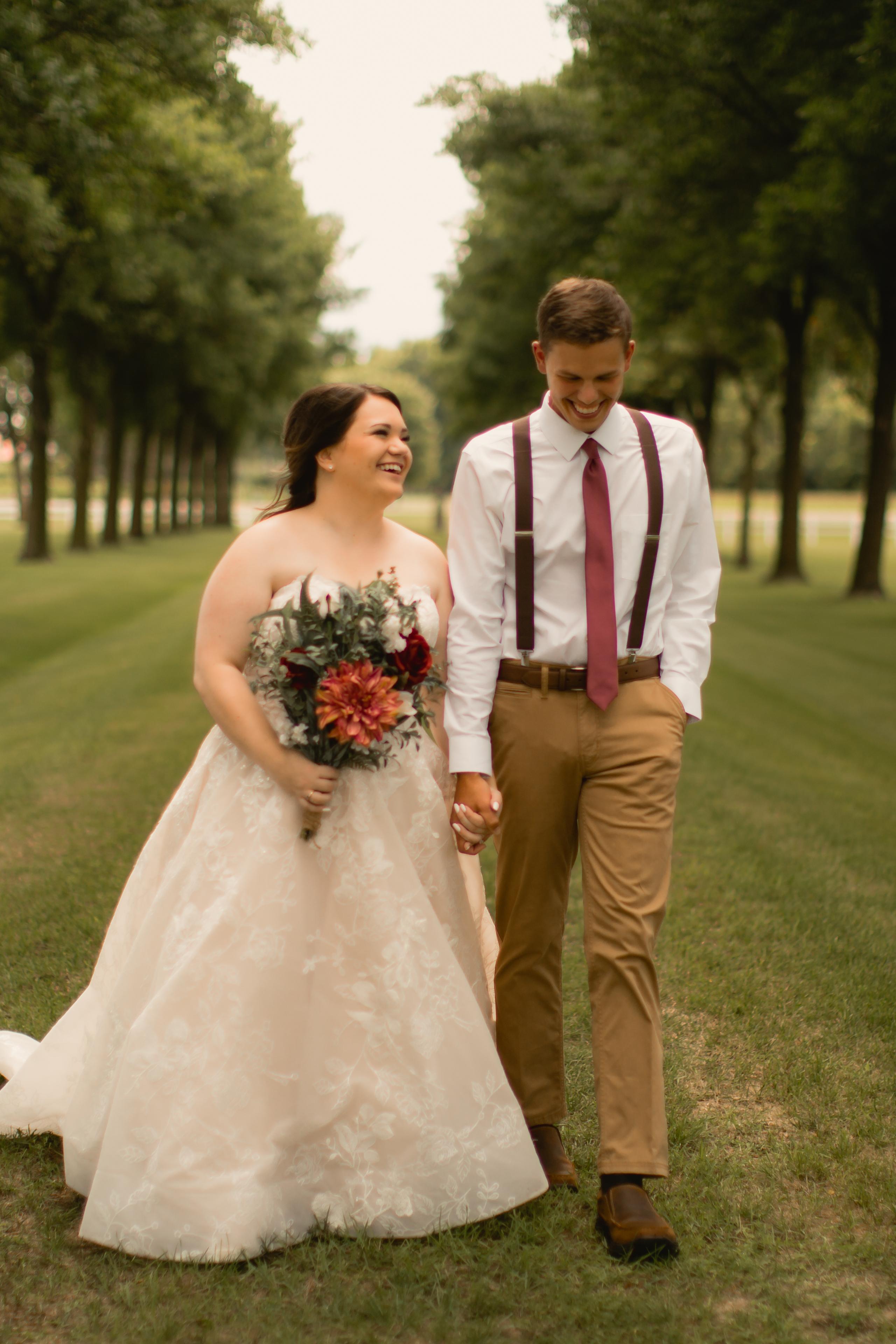 The Wedding Website of Ellie Ranum and Taylor Piotter
