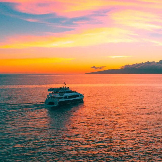 Honeymoon- Maui Sunset Dinner Cruise