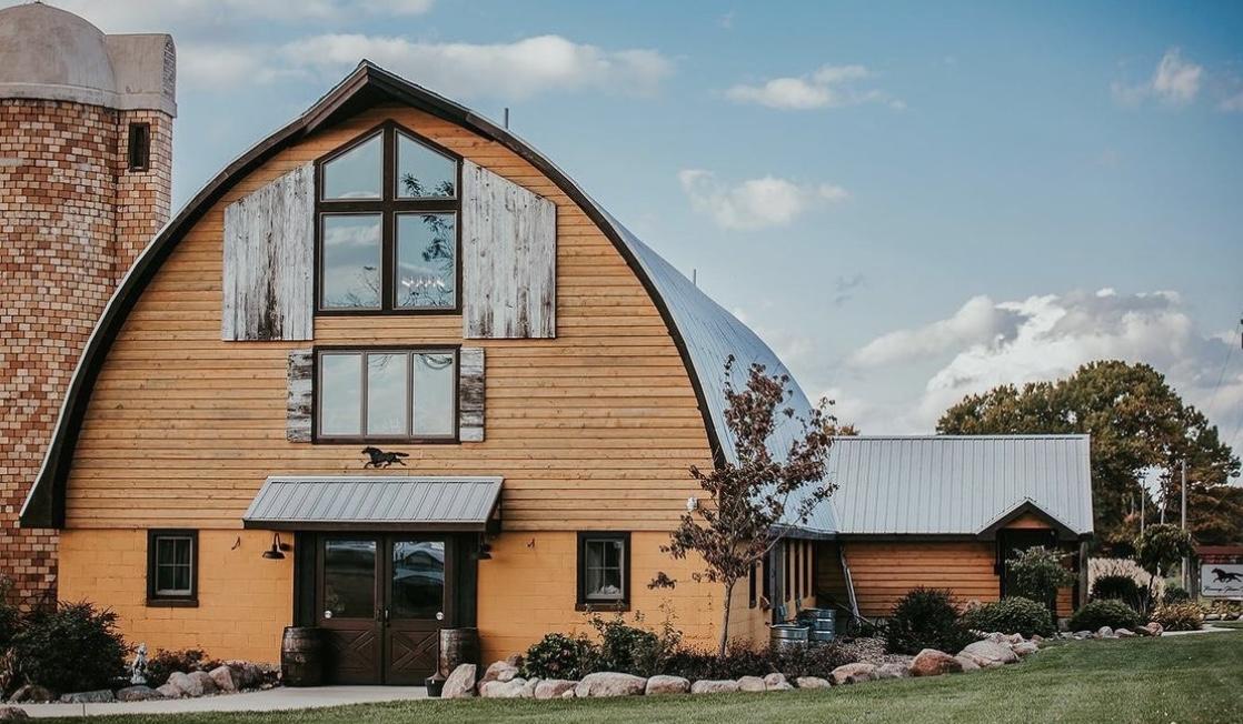 The Wedding Website of Kourtney Syrus and Cameron Hill