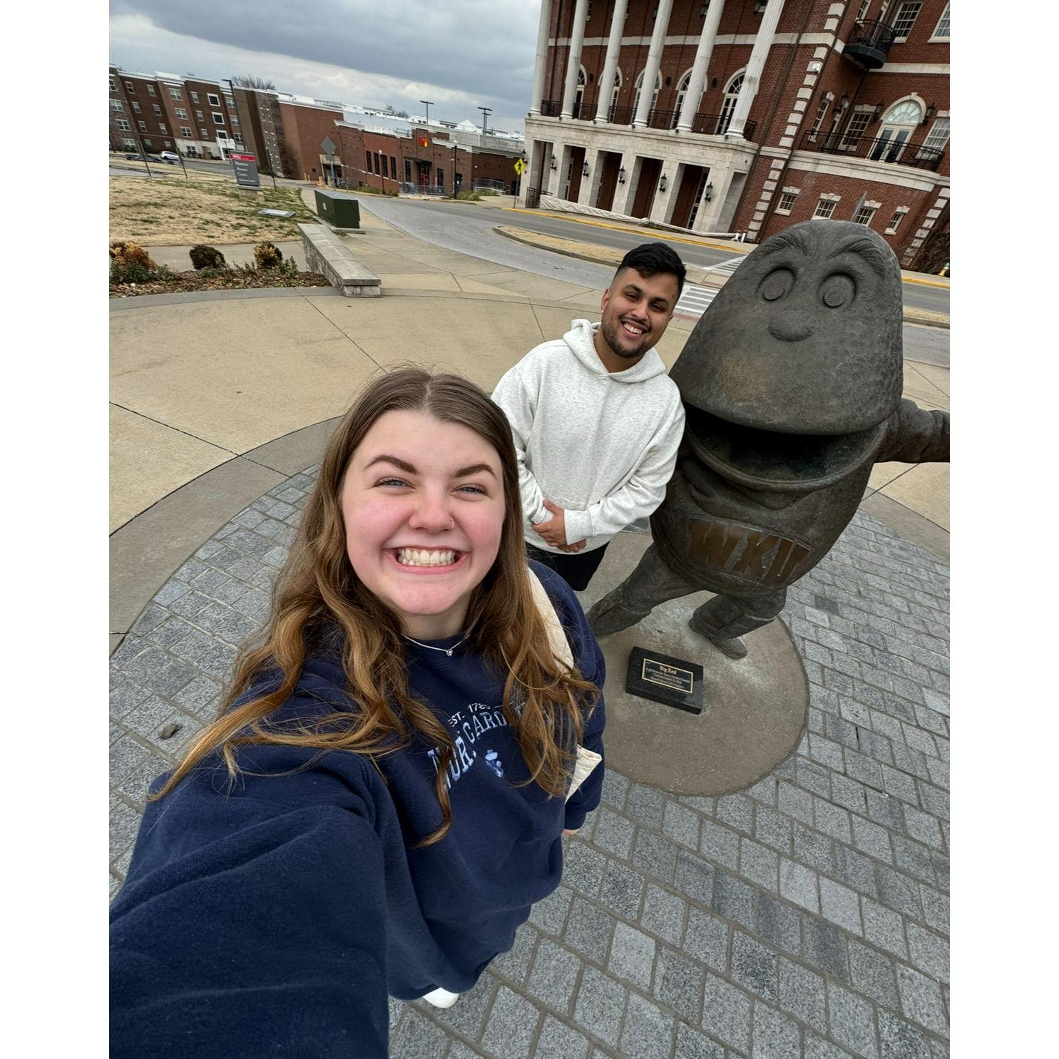 Our first trip to Kentucky. Eduardo got to meet Bethany's family and see her alma mater
