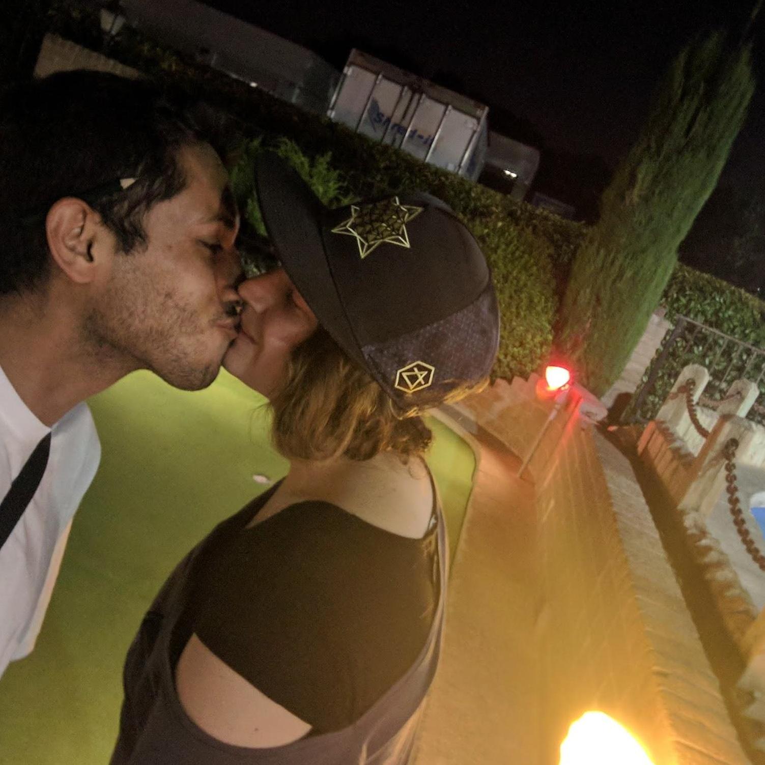 Mini golf date
